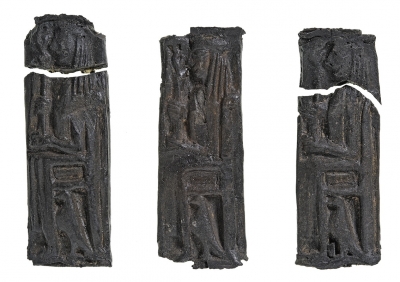 1884.37.83 Close up of chalice supports