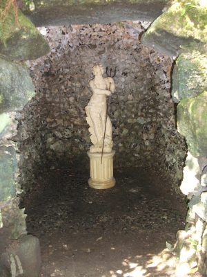 Statue at the Larmer Gardens 2012 [Photo by R. McGoff]